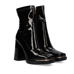 Botina Com Salto W1570-K59 Em Couro Envernizado Preto