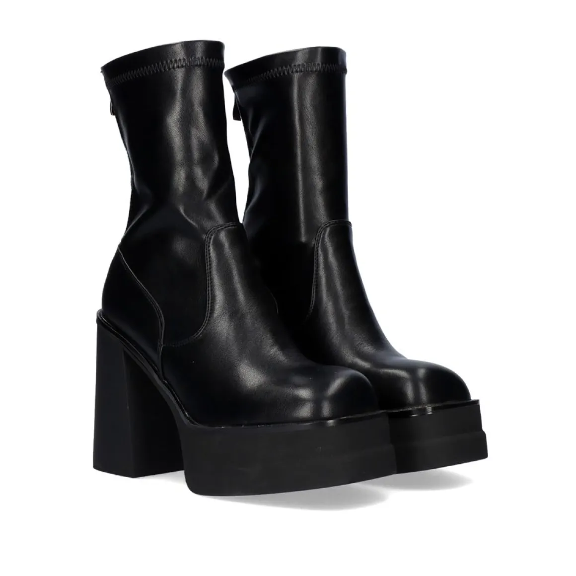 Botina W2113-D65 Com Salto E Plataforma Em Preto