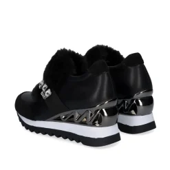 Sneaker Cabelo Com Cunha Y2326-H522 Em Preto