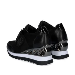 Sneaker Com Cunha Y2326-H273 Em Preto